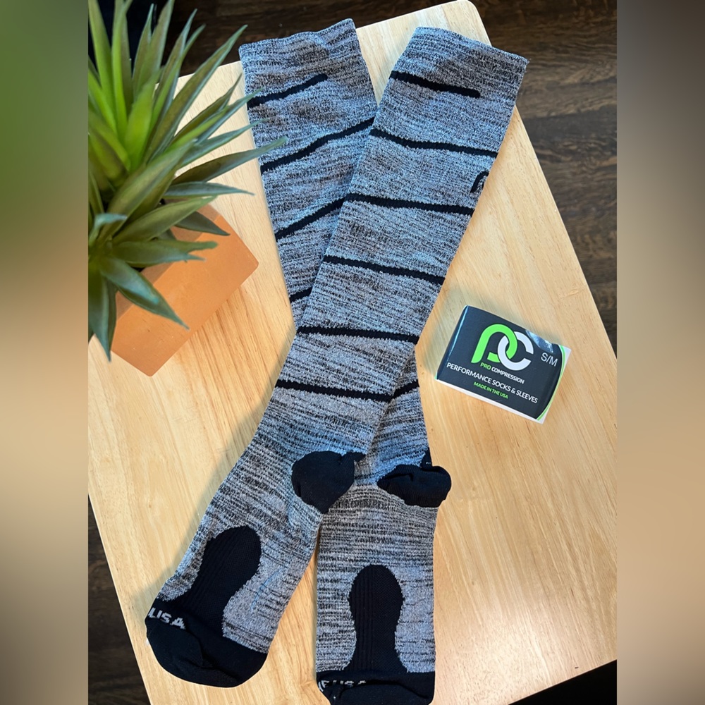 NWT- Procompression “Swirl” Sock- Size S/M